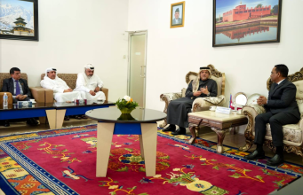 कतार चेम्बर अफ कमर्सका प्रतिनिधि र राष्ट्र बैंकका गभर्नर पौडेलबीच भेटवार्ता