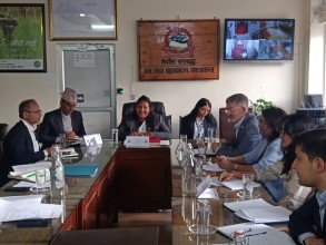 मन्त्री चौधरी र श्रीलङ्काका देशीय निर्देशक डेभिड सिस्लेनबीच भेटवार्ता