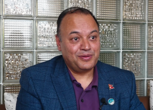 म दलीय प्रभावबाट मुक्त छु, एनआरएनएलाई गोलबद्ध गर्ने उपयुक्त पात्र हुँ : डा.हेमराज शर्मा