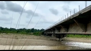 चाँदी नदीको पुल अधुरै, गैंडाटारवासीको पिडा कसले बुझ्ने