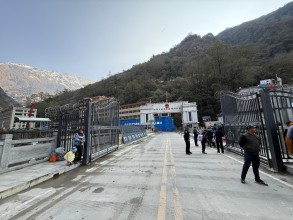 तातोपानी नाका तीन दिनका लागि खुला