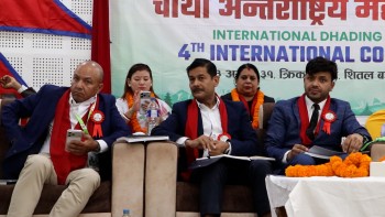 सांसद र मेयरबीच जुहारी,  संघीय र स्थानीय सरकारको जिम्मेवारीबारे कटाक्ष 