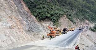 मोरङको रतुवा-केशलिया सडक निर्माणको ठेक्का तोडियो