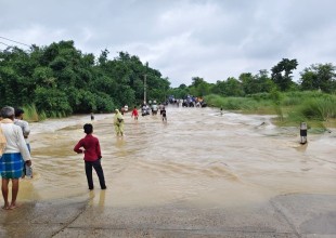 ज्यान जोखिममा राखेर आवतजावत गर्न बाध्य सर्वसाधारण