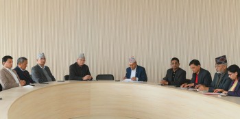 ओली पक्राउबारे छलफल गर्न एमालेले बोलायो संसदीय दलको बैठक