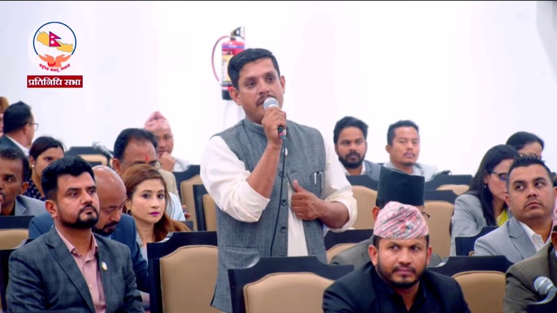 लापिलाङ पहिरोबारे सांसद खरेलको ध्यानाकर्षण,  तत्काल समाधानको माग