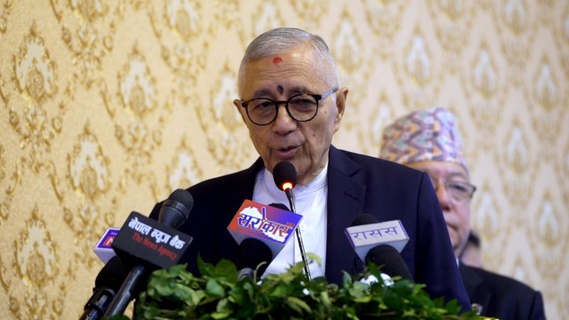 केन्द्रीय समितिलाई डा. कोइरालाले गराए ७ बुंदे ध्यानाकर्षण