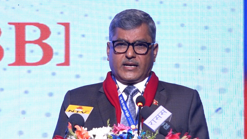 बैंकिङ स्रोतलाई राष्ट्रिय आन्तरिक उत्पादनमा परिचालन गर्न गर्भनर अधिकारीको आह्वान 