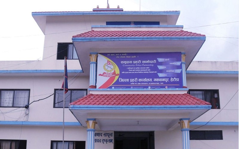 मकवानपुर प्रहरीद्धारा १६ करोडभन्दा बढीको अवैध सामान नियन्त्रण 
