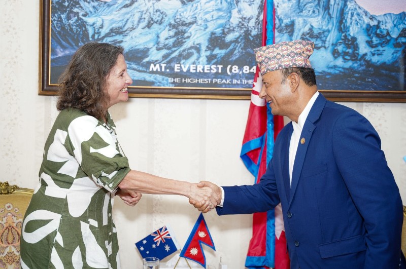 अष्ट्रेलियाका राजदूत र ऊर्जामन्त्री खड्काबीच भेट, नयाँ सम्भावनाबारे छलफल