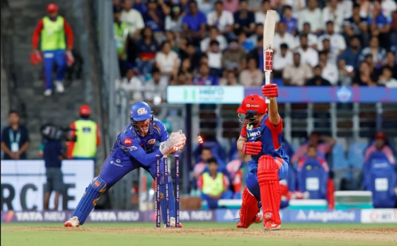 मुम्बई आईपीएलको प्ले अफमा