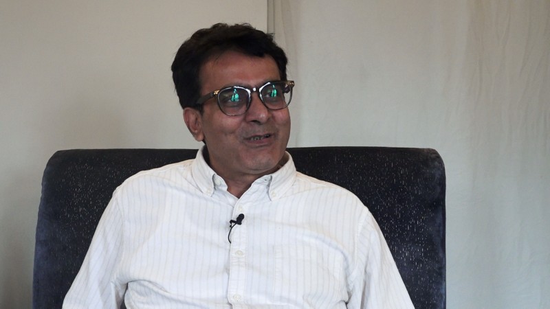 दशैं विगतजस्तो छैन्, इन्टरनेटले सम्बन्धहरुलाई टाढा बनाएजस्तो लाग्छ : रघुनन्दन 