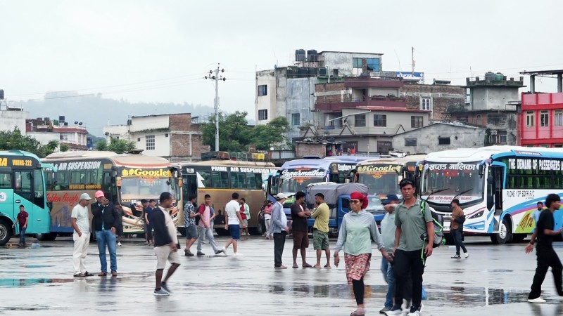 नेपालका सडकमार्ग, 'हत्केलामा ज्यान छ, छैन् पूर्वसूचना र सावधानी'