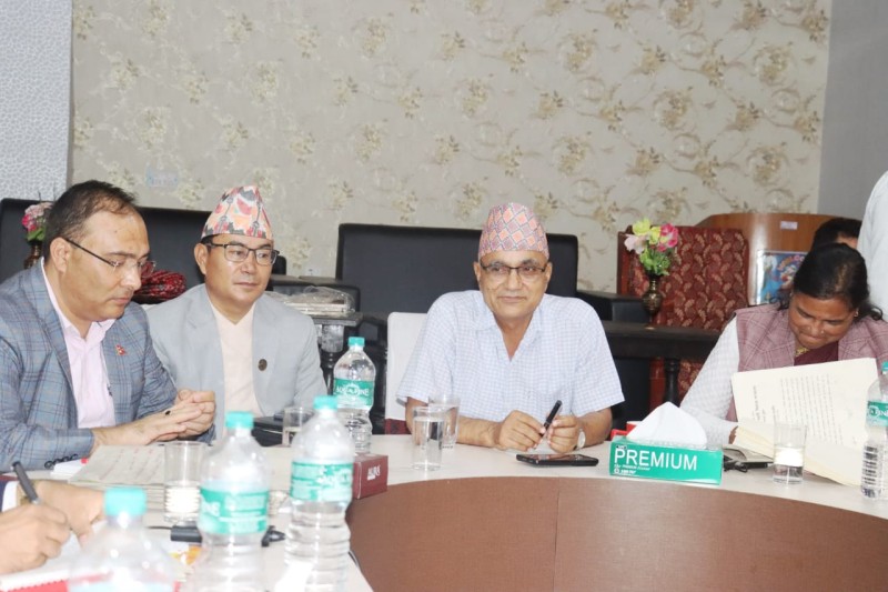 योजना कागजमा बनाएर भएन कार्यान्वयनमा ध्यान दिनु पर्छ : मुख्यमन्त्री कँडेल