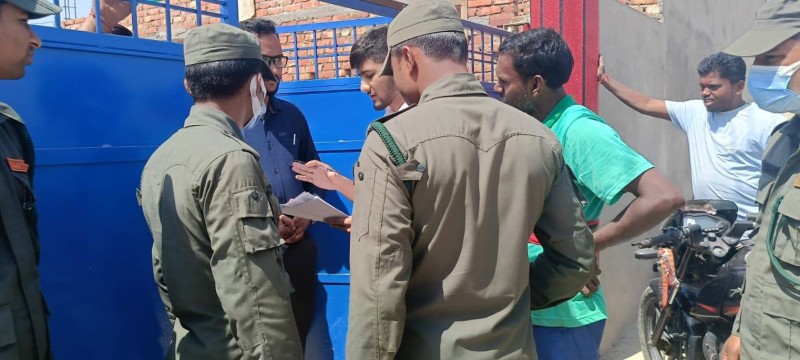 धनुषाको मुखियापट्टीमा ११ वटा बिना दर्ता सञ्चालनमा रहेका विद्यालयहरु बन्द