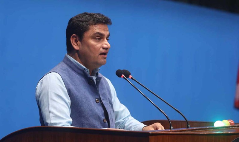 जटिल प्रकारका रोगीलाई एक लाख रुपैयाँले पुग्दैन : मन्त्री पौडेल