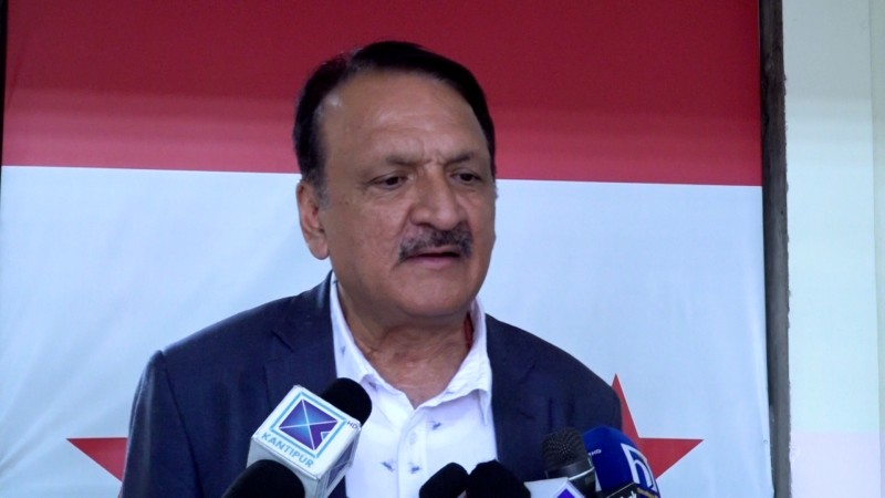 सुशासन कायम गराउन सरकारसँग अझै धेरै चुनौतीहरु छन  : डा.महत  