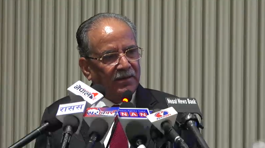 केपी ओली रहँदासम्म बाम एकता सम्भव छैन : प्रचण्ड