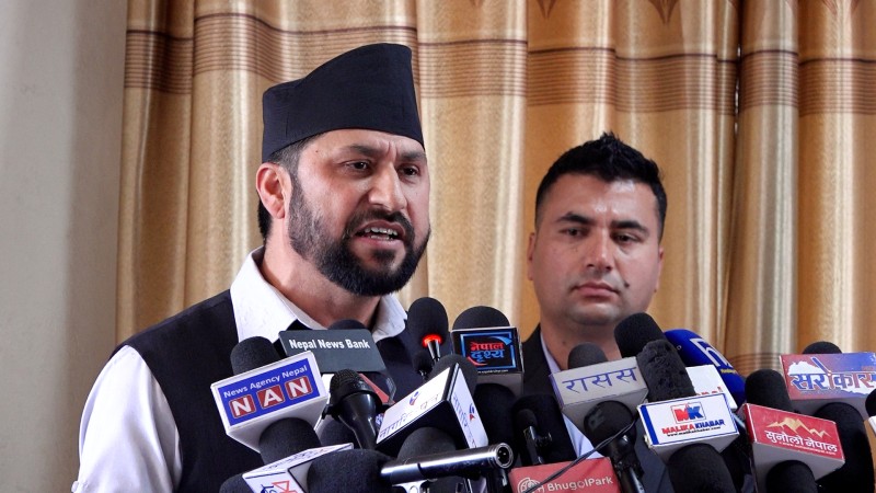सरकारमा बसेर काम गर्न नसके बाहिरिन्छौं : रवि लामिछाने 