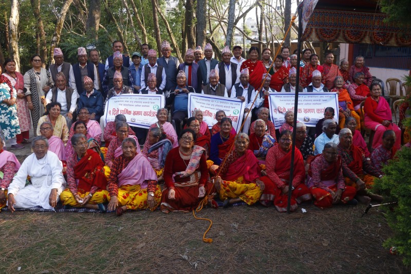 भीम रथारोहण गरेका सुनाकोठीका आजु अजिहरू रमाए धार्मिक भ्रमणमा (भिडियो)