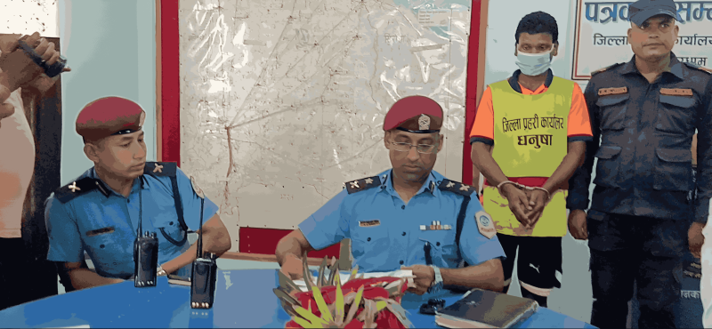 शहिद दुर्गानन्द झाको सालिकमा चप्पल प्रहार गर्ने समातिए