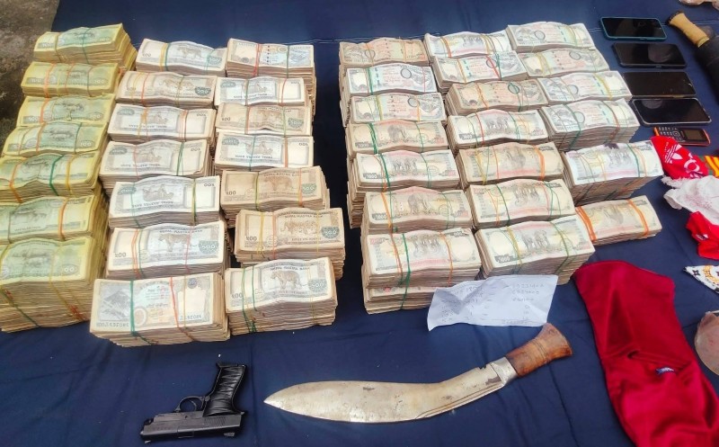 योजनाकारसहित सात जना पक्राउ, २ करोड ६६ लाखभन्दा बढी रकम बरामद