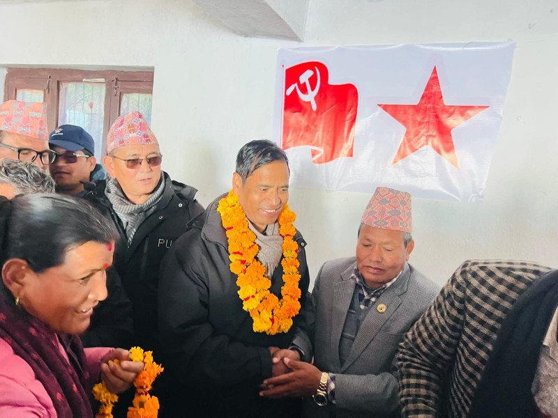 कालिकोटमा महेन्द्रविरुद्ध जीवनले दिए उम्मेदवारी