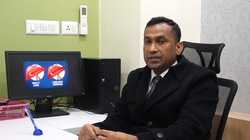 लिभर ट्रान्सप्लान्ट गरेका करिब ९२ प्रतिशत बिरामी बाँचेका छन् : डा. एकानन्द सिंह