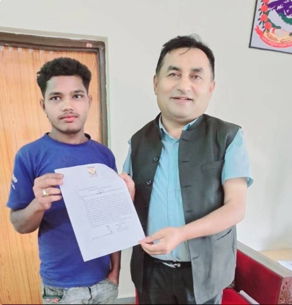 आरोपितलाई तत्काल पक्राउ गरी कारबाही गर्न माग गर्दै पीडितले बुझाए जिप्रकामा ज्ञापनपत्र