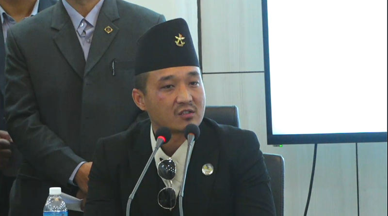 गृहमन्त्री सुदन गुरुङले गरे पदबहाली