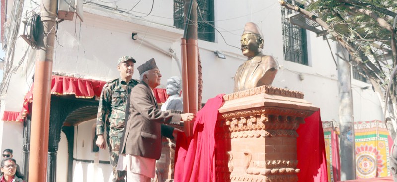 चुनावी दौडमा रहेकी सपनाको प्रश्न, 'आखिर किन तोडियो उहाँको सालिक ?'