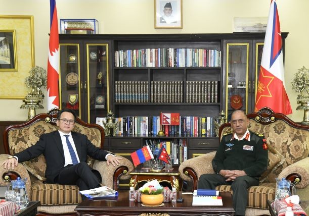 प्रधान सेनापति र मंगोलियाका राजदूतबिच भेटवार्ता